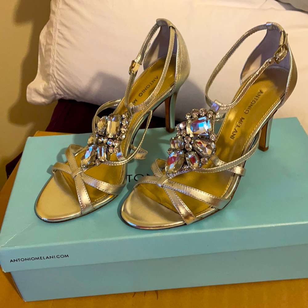 Antonio Melani silver metallic heals rhinestones